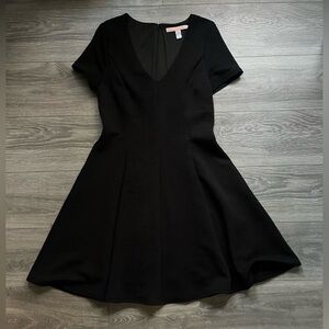 Hutch Anthropologie Black Fit And Flare V Neck Short Sleeve Ribbed Dress Size M